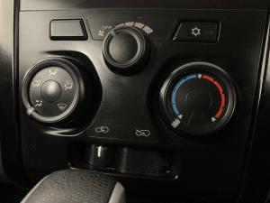Isuzu D-MAX 250 HO X-RIDER automatic D/C - Image 9