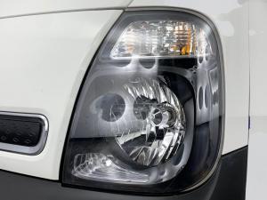 Kia K 2700 WorkhorseS/C - Image 4