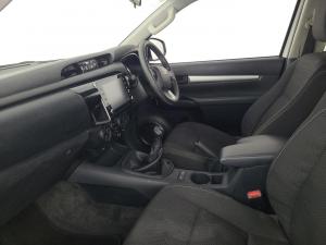 Toyota Hilux 2.4 GD-6 RB RaiderE/CAB - Image 9