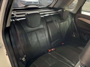 Suzuki Vitara Brezza 1.5 GLX automatic - Image 12