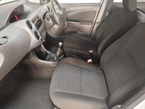Toyota Etios sedan 1.5 Sprint - Image 10