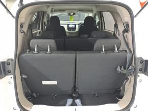 Renault Triber 1.0 Evolution - Image 5