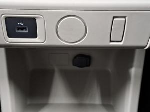 Renault Triber 1.0 Evolution - Image 9