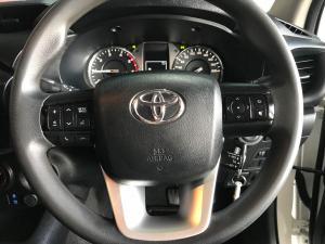 Toyota Hilux 2.4GD-6 Xtra cab Raider manual - Image 16