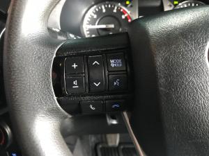 Toyota Hilux 2.4GD-6 Xtra cab Raider manual - Image 17