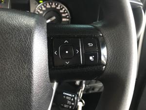 Toyota Hilux 2.4GD-6 Xtra cab Raider manual - Image 18