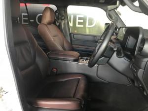 Toyota Land Cruiser Prado 2.8GD VX-R - Image 13