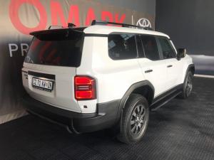 Toyota Land Cruiser Prado 2.8GD VX-R - Image 4