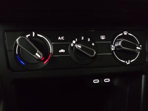 Volkswagen Polo hatch 1.0TSI - Image 14