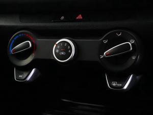 Kia Rio hatch 1.4 EX - Image 22