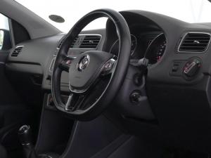 Volkswagen Polo hatch 1.2TSI Comfortline - Image 15