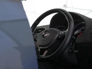 Volkswagen Polo hatch 1.2TSI Comfortline - Image 16