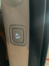 Hyundai Staria 2.2D Luxury - Image 8