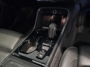 Volvo XC40 D4 AWD R-Design - Image 10