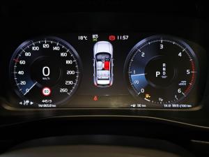 Volvo XC40 D4 AWD R-Design - Image 11