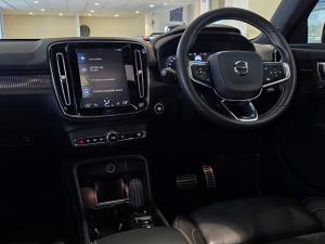 Volvo XC40 D4 AWD R-Design - Image 15