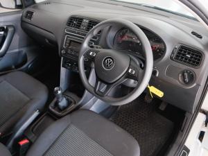 Volkswagen Polo Vivo hatch 1.4 Comfortline - Image 11