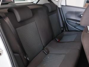Volkswagen Polo Vivo hatch 1.4 Comfortline - Image 12