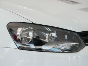 Volkswagen Polo Vivo hatch 1.4 Comfortline - Image 3