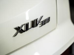 Mahindra XUV300 1.2T W4 SE - Image 14
