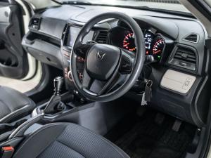 Mahindra XUV300 1.2T W4 SE - Image 16