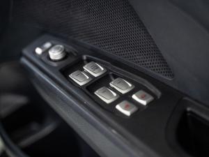 Mahindra XUV300 1.2T W4 SE - Image 17