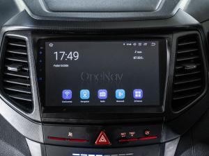 Mahindra XUV300 1.2T W4 SE - Image 23