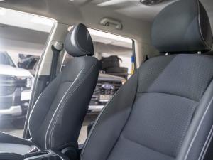 Mahindra XUV300 1.2T W4 SE - Image 28