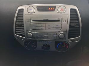 Hyundai i20 1.4 GL auto - Image 12