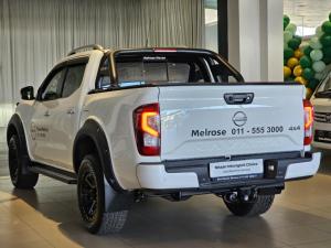 Nissan Navara 2.5DDTi double cab LE Plus 4x4 - Image 10