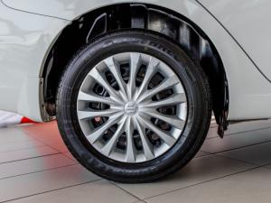 Suzuki Ciaz 1.5 GL manual - Image 14