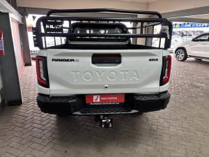 Toyota Hilux 2.8GD-6 Xtra cab Raider X 4x4 - Image 5