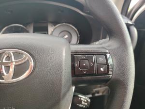 Toyota Hilux 2.4GD-6 Xtra cab Raider auto - Image 10