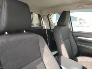 Toyota Hilux 2.4GD-6 Xtra cab Raider auto - Image 16