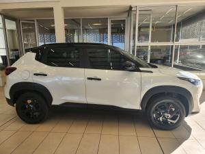 Nissan Magnite 1.0 Turbo Acenta Kuro manual - Image 3