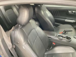 Ford Mustang 5.0 GT fastback auto - Image 16