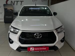 Toyota Hilux 2.4GD-6 double cab 4x4 Raider manual - Image 4