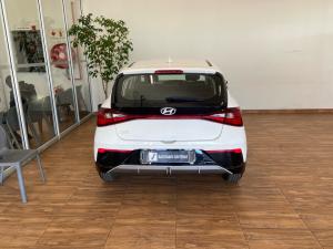 Hyundai i20 1.2 Premium - Image 5