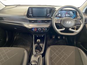 Hyundai i20 1.2 Premium - Image 6