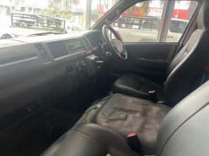 Toyota Hiace 2.5D-4D Ses-fikile 16-seater - Image 7