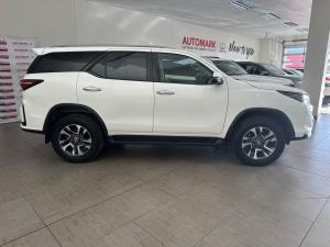 Toyota Fortuner 2.4GD-6 auto - Image 3