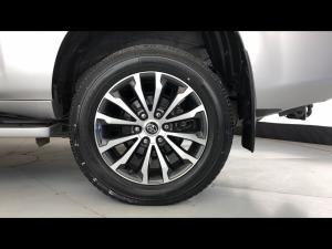 Toyota Land Cruiser Prado 2.8GD VX-L - Image 19