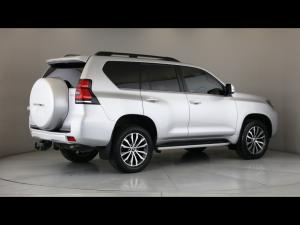 Toyota Land Cruiser Prado 2.8GD VX-L - Image 2