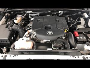Toyota Hilux 2.4GD-6 Xtra cab Raider manual - Image 13