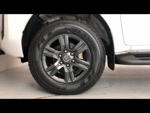 Toyota Hilux 2.4GD-6 Xtra cab Raider manual - Image 17