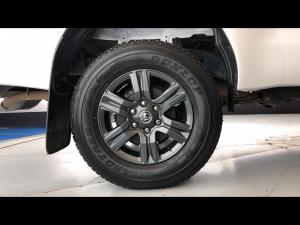 Toyota Hilux 2.4GD-6 Xtra cab Raider manual - Image 19