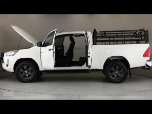 Toyota Hilux 2.4GD-6 Xtra cab Raider manual - Image 22