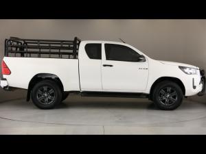 Toyota Hilux 2.4GD-6 Xtra cab Raider manual - Image 3