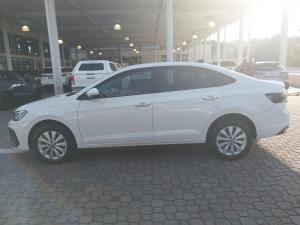 Volkswagen Polo sedan 1.6 Life - Image 24