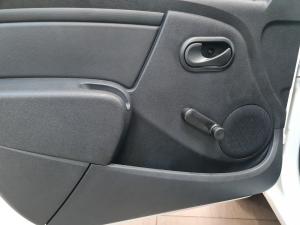 Nissan NP200 1.6i safety pack (aircon) - Image 20